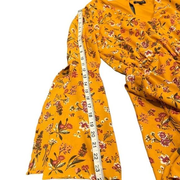As U Wish Mustard Floral Dress Split Bell Sleeves Lined Women's Size Small - Picture 9 of 10
